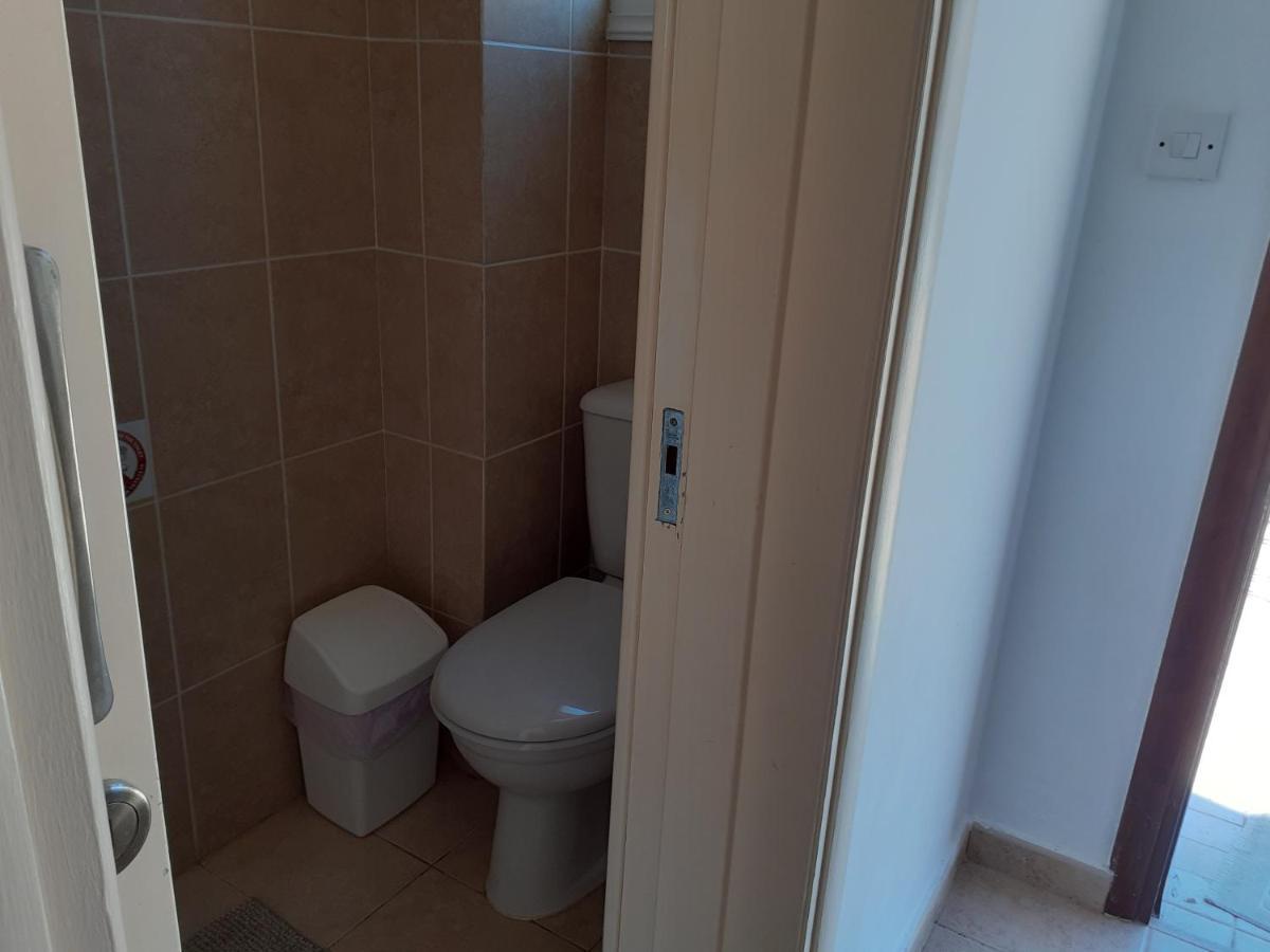 Villa Beautiful 2-Bed House In Mandria  Exterior foto